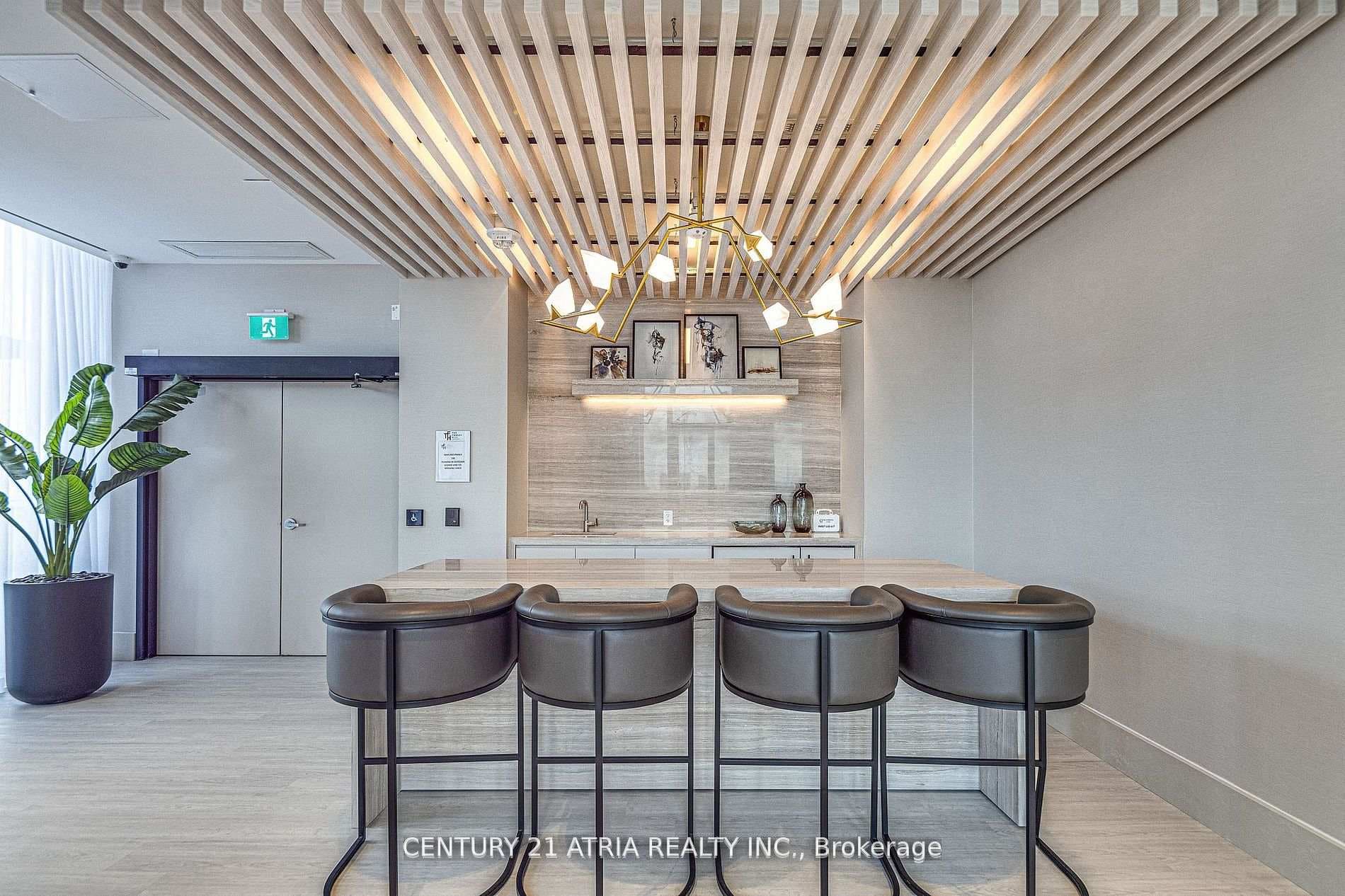 2020 Bathurst Street Unit 1718 photo 21