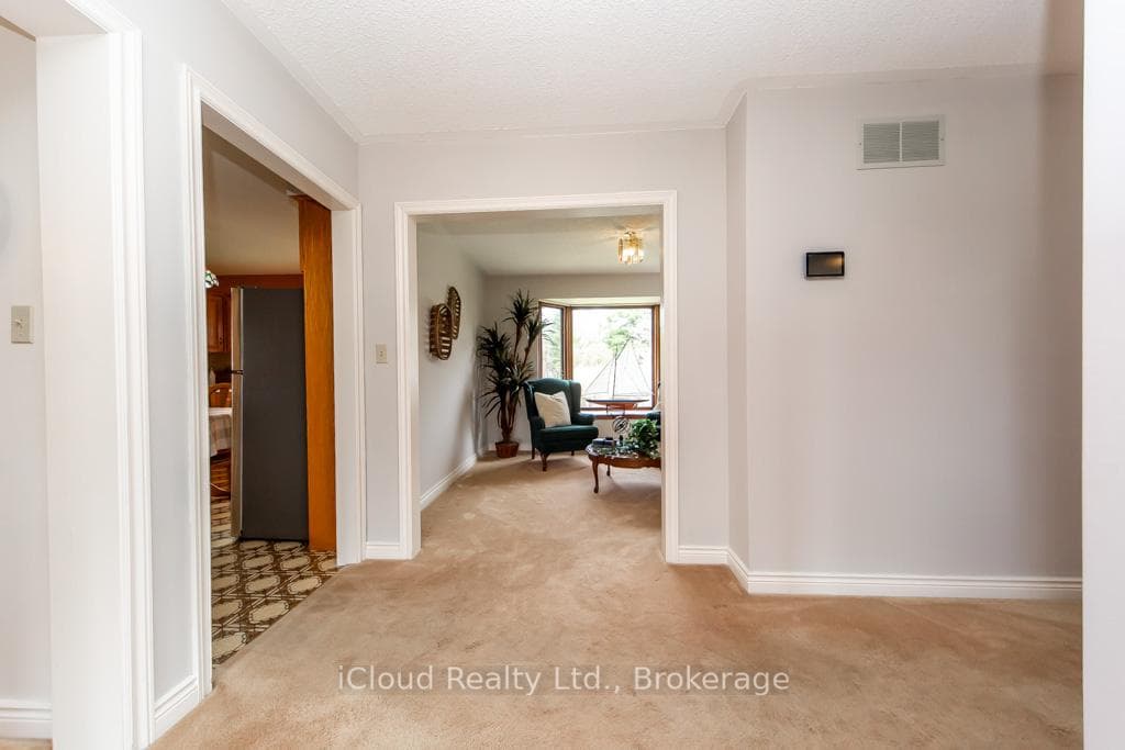 4101 Campbellville Road photo 4