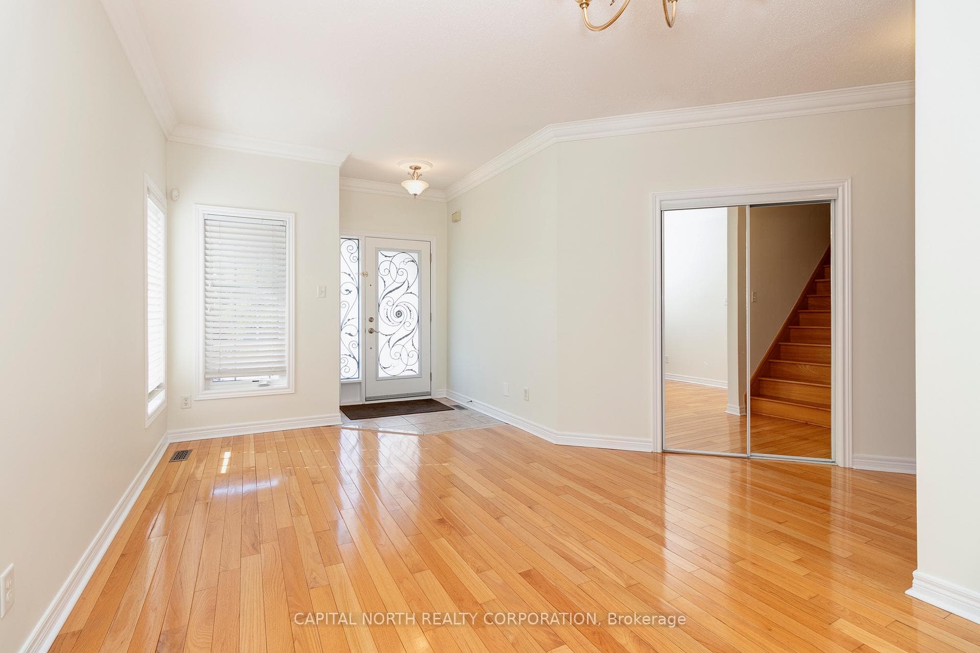 72 Ravineview Drive photo 6