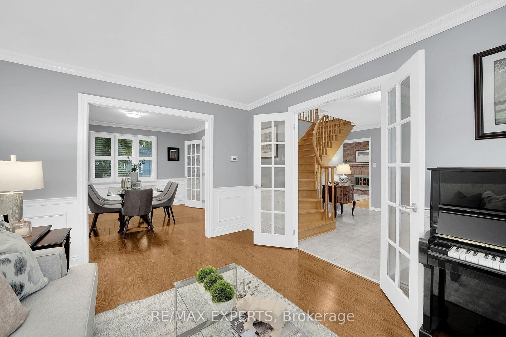21 William Stephenson Drive photo 5