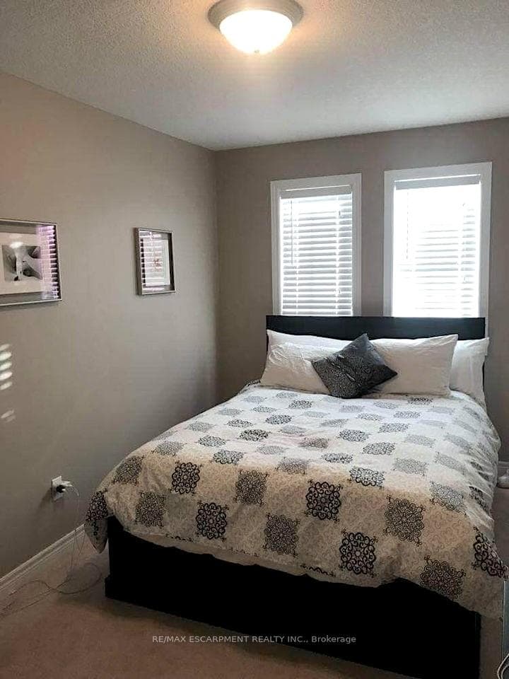 Second Bedroom fits Queen Size Bed