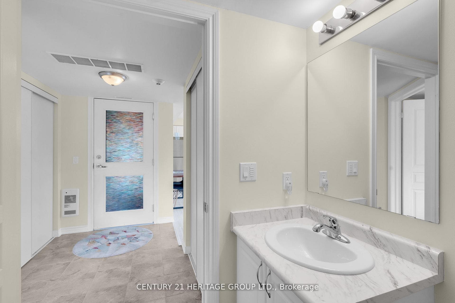 2 Anchorage Crescent Unit 200 photo 22