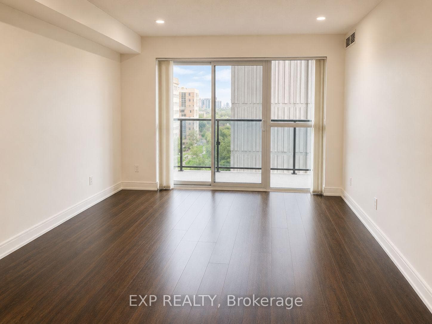 28 Ted Rogers Way Unit 1110 photo 8