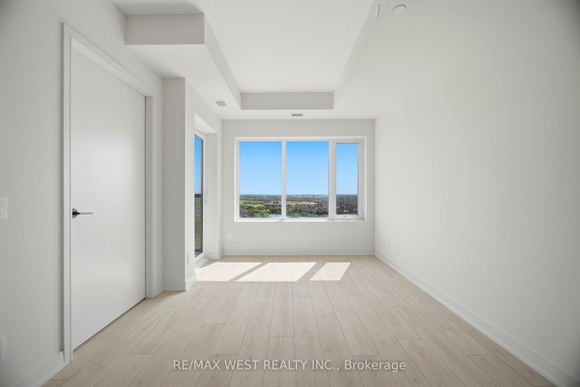 8020 Derry Road N/A Unit 1306 photo 17