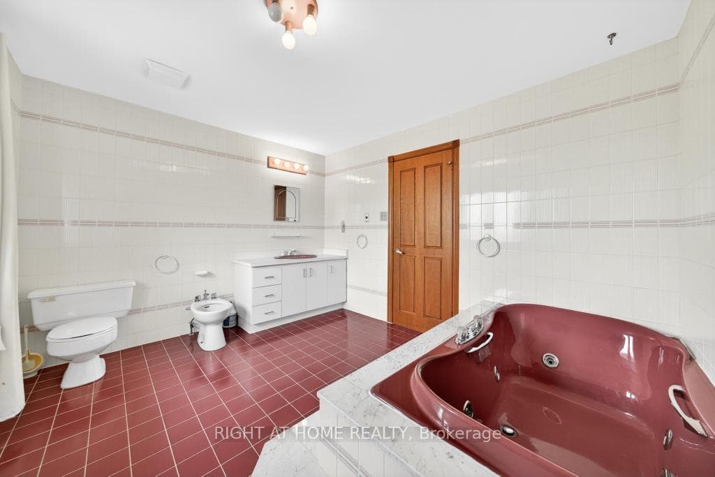 1055 Golf Club Road photo 30