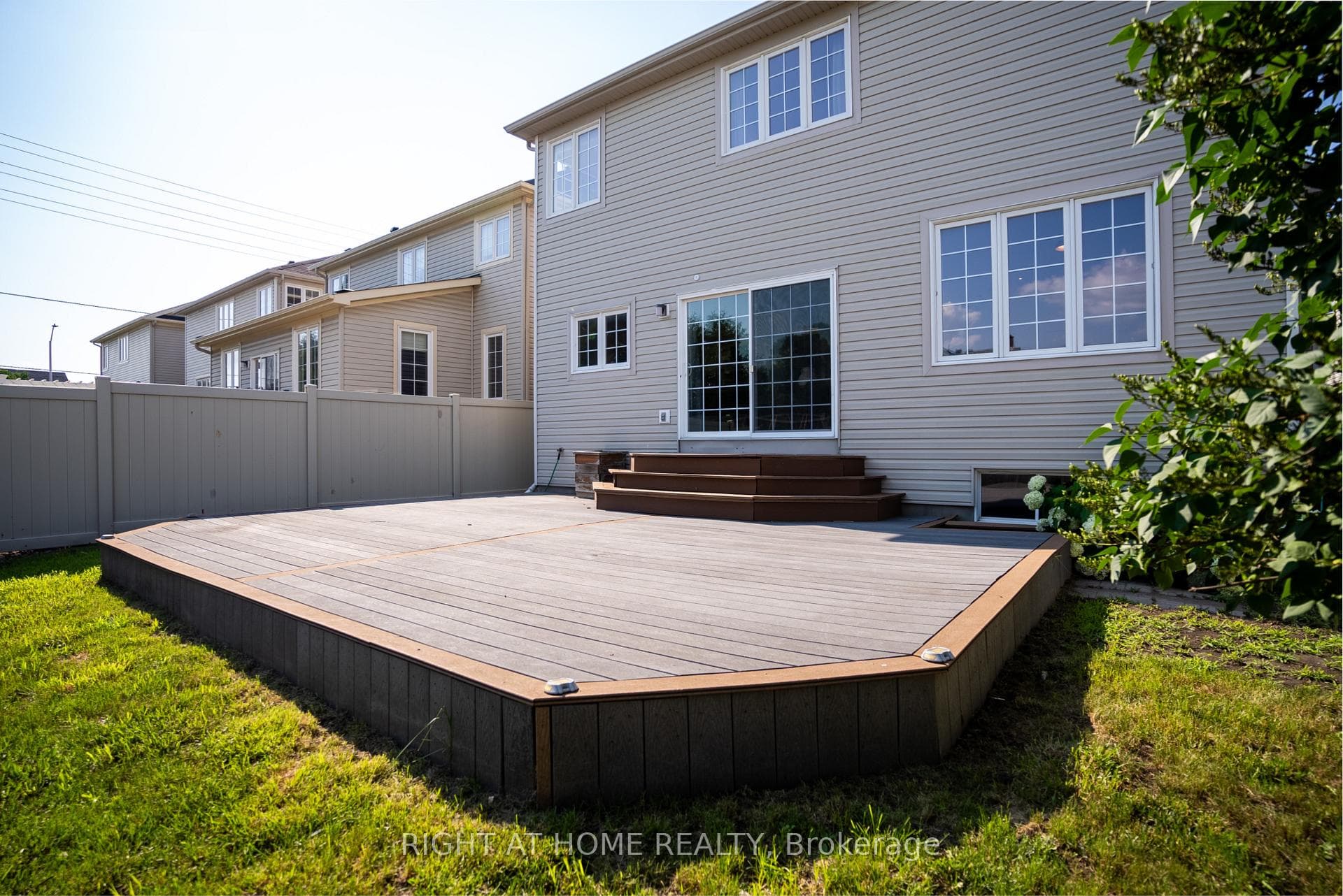 106 Sunita Crescent photo 43