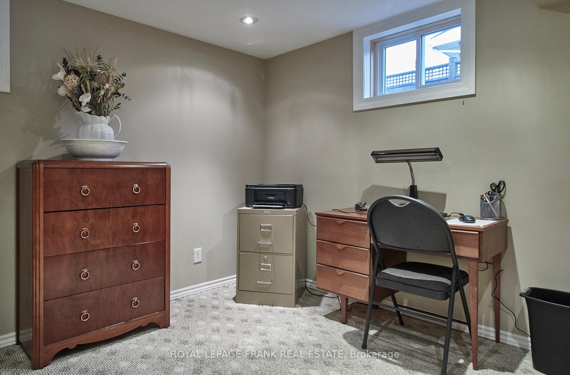 5 Bedroom ownstairs