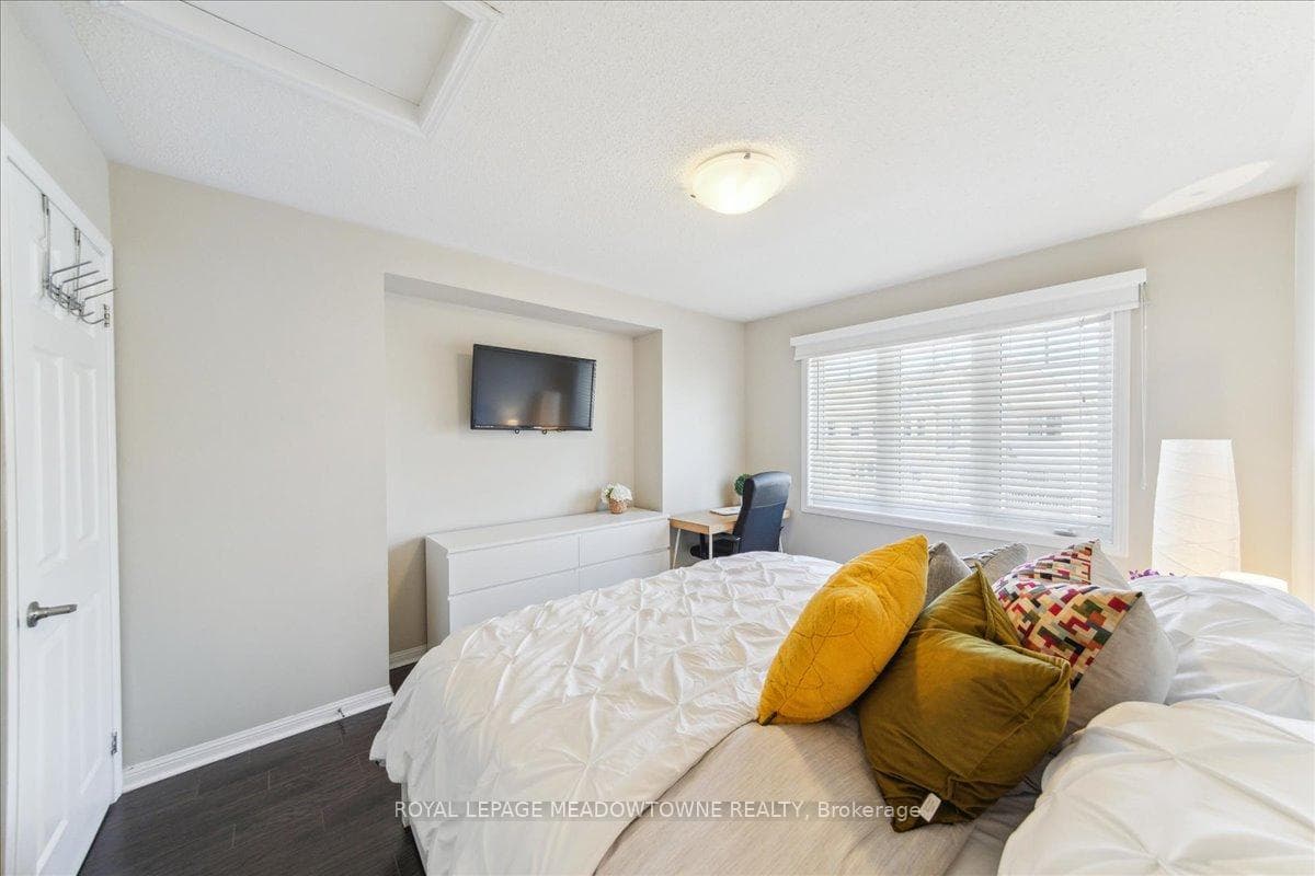 228 Septimus Heights photo 28