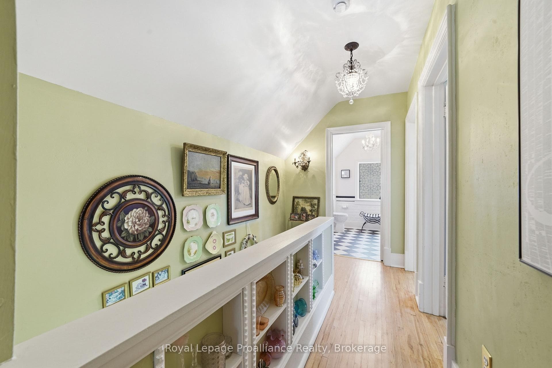 195 Maclellan Avenue photo 39