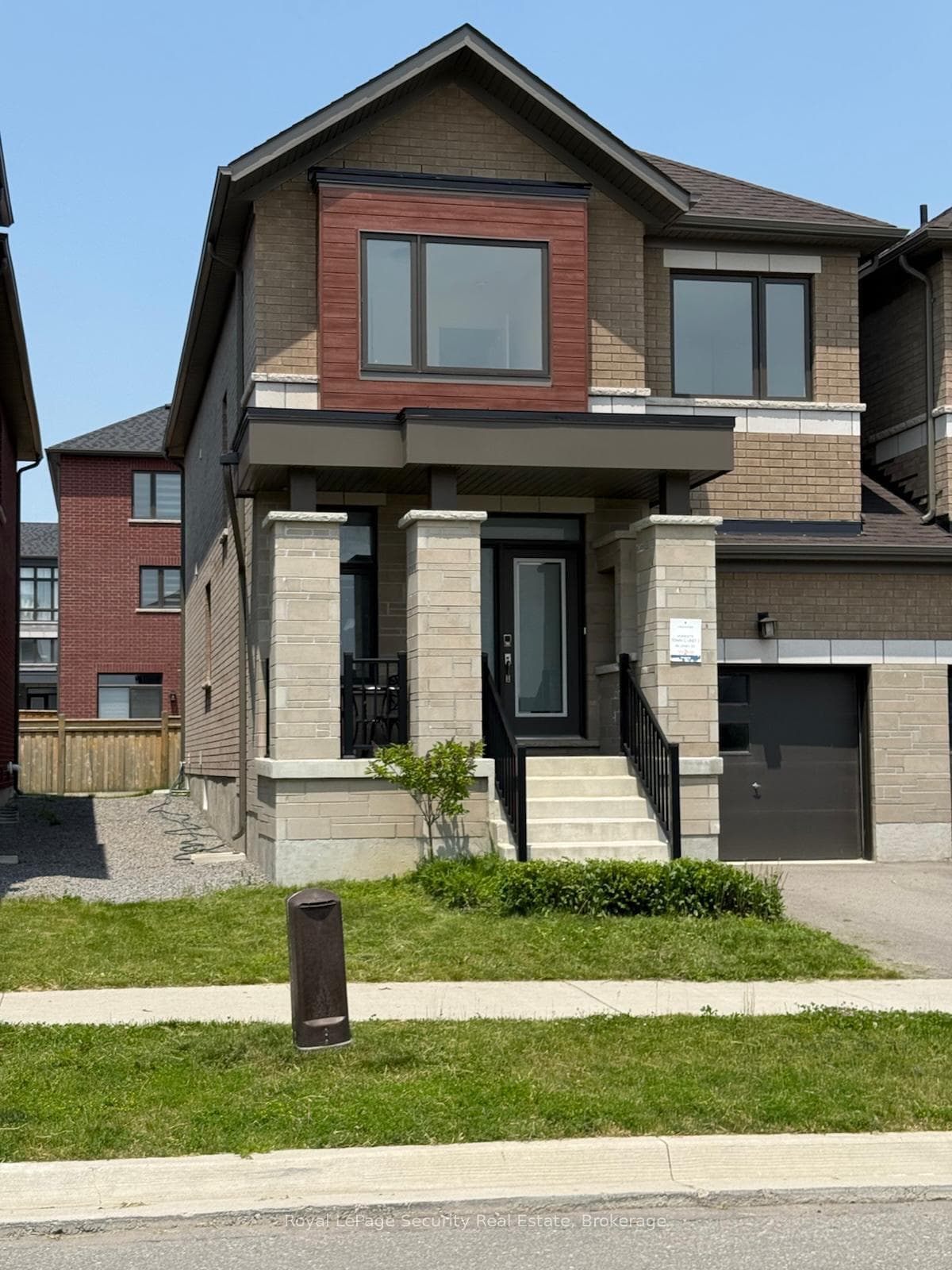 88 Leney Street photo 1