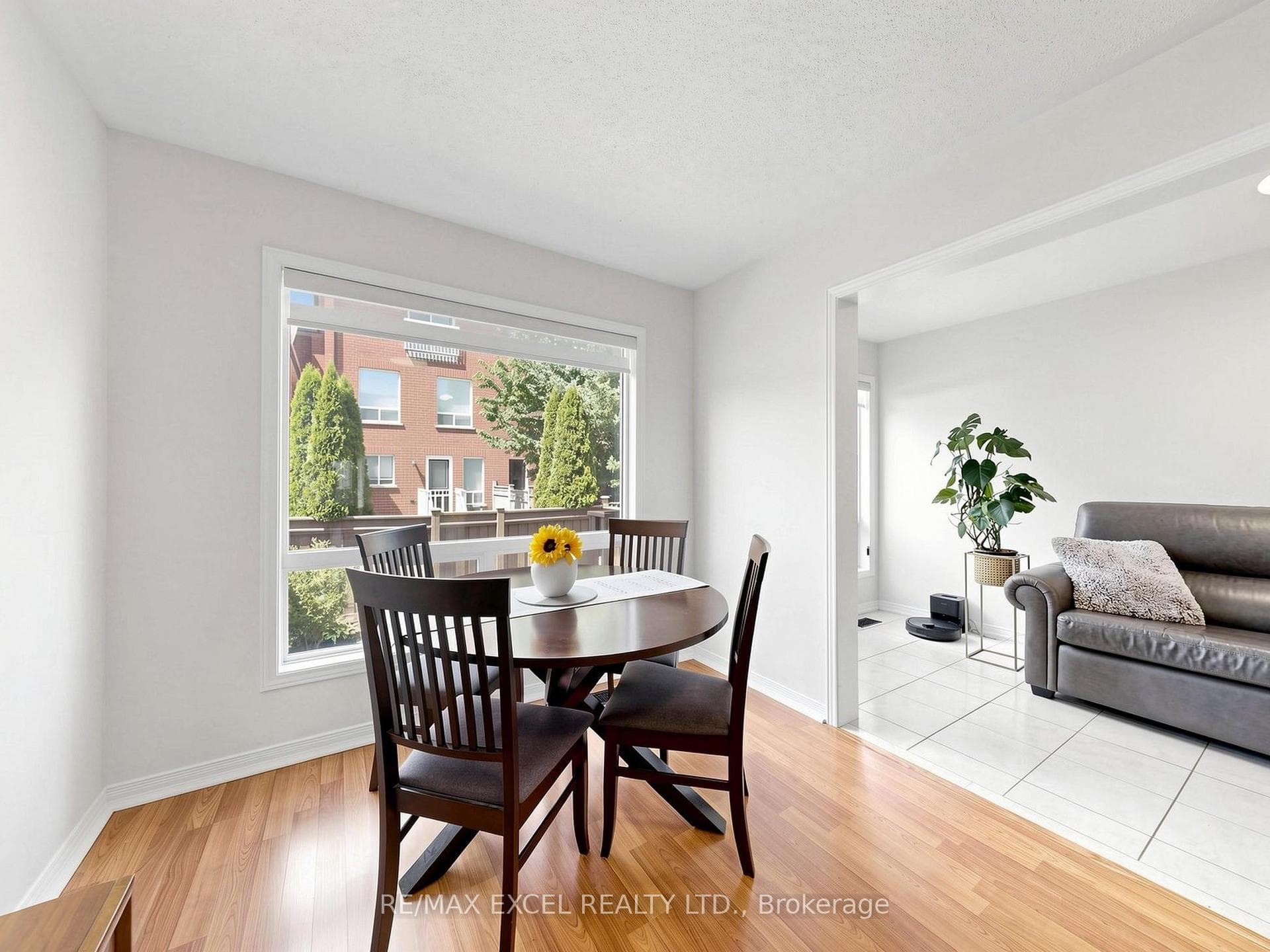 6 Barr Crescent photo 7