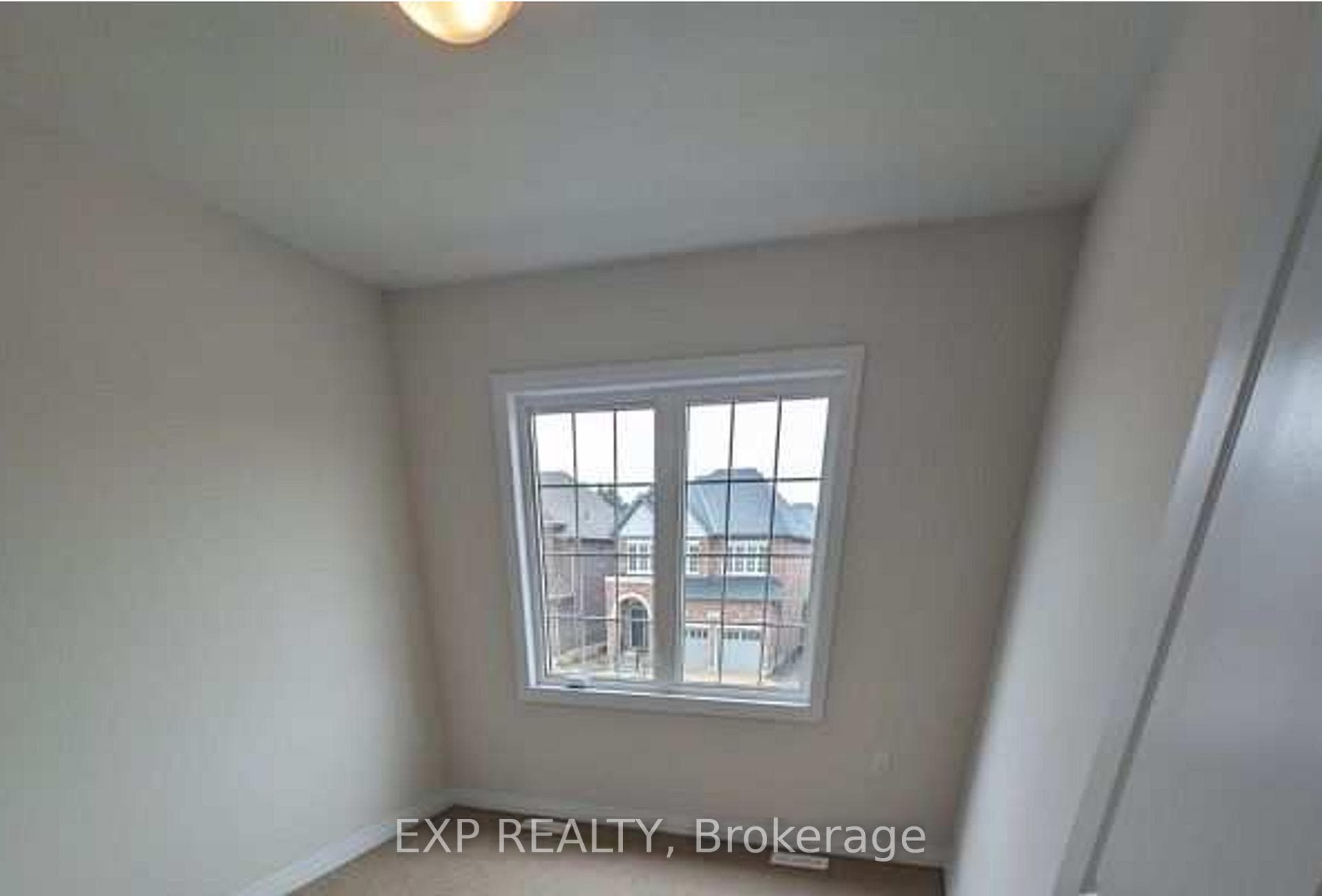 102 Waters Way photo 6