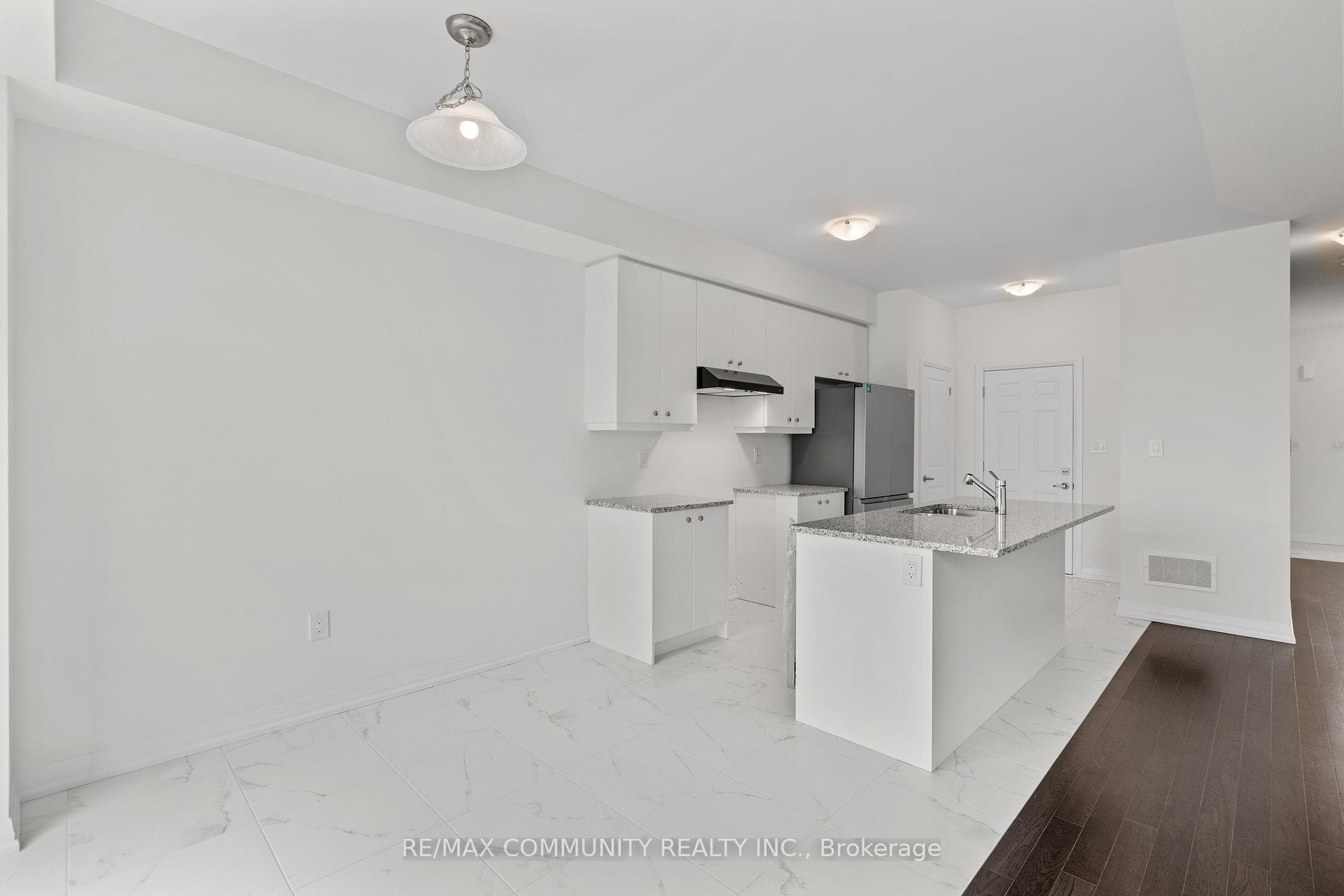 56 Granville Crescent photo 18