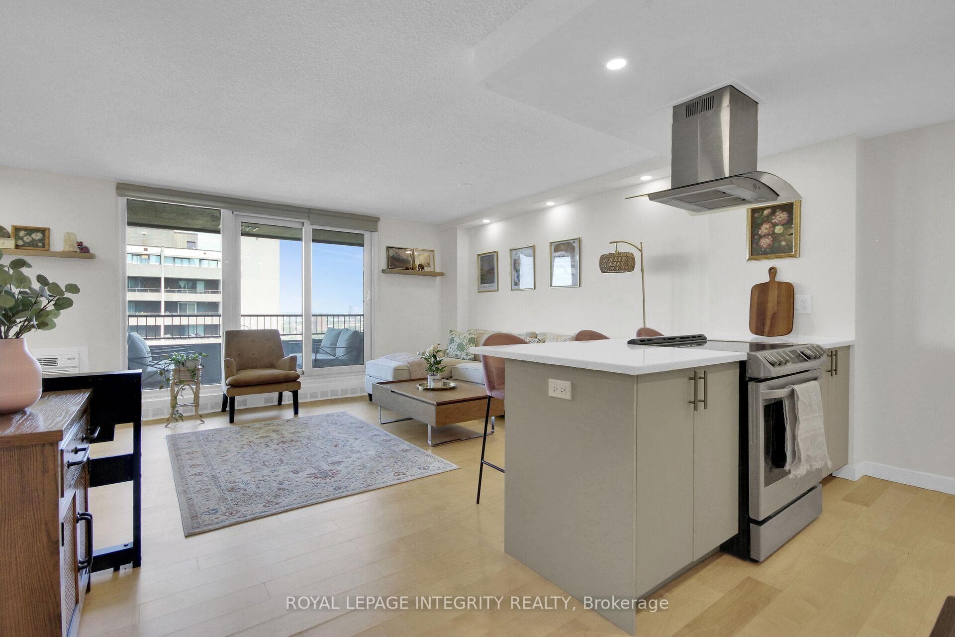 1785 Frobisher Lane Unit 2701 photo 17