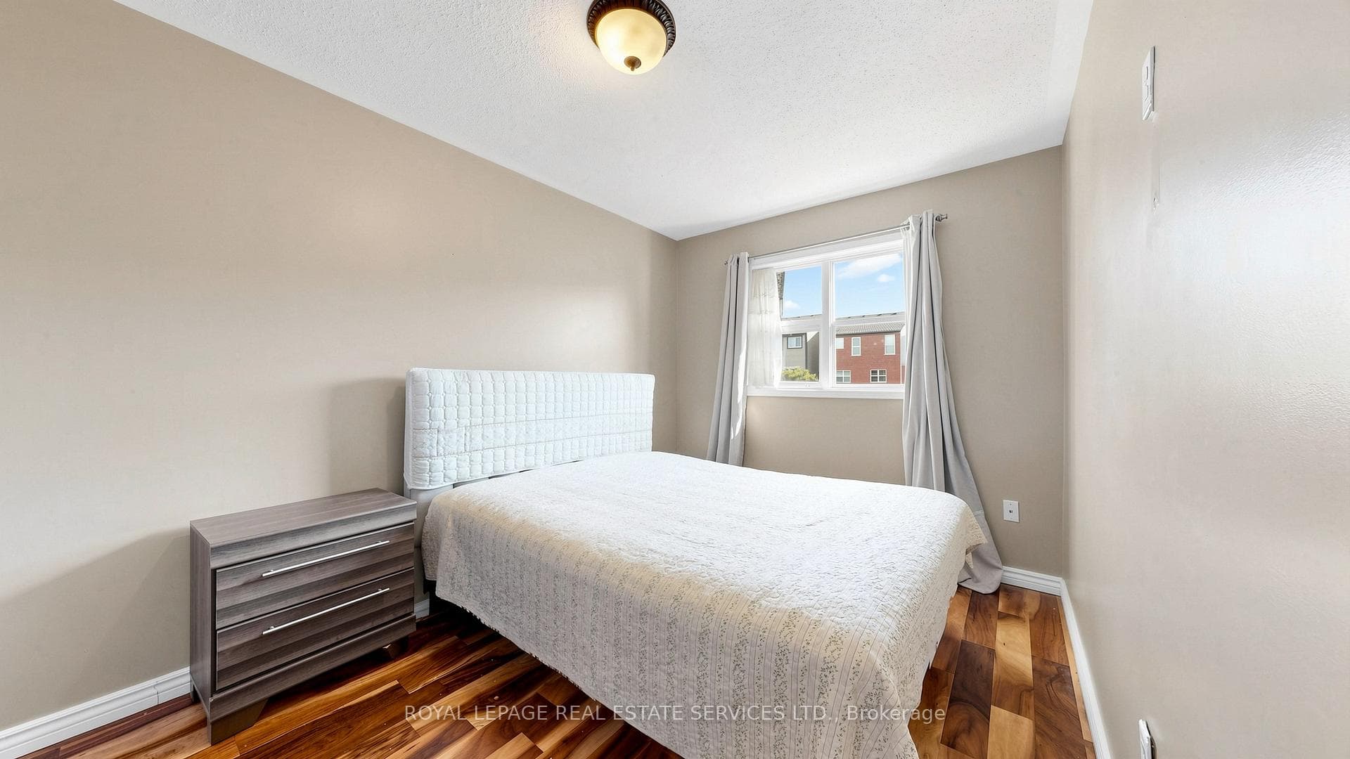 100 GEORGIAN Drive photo 24