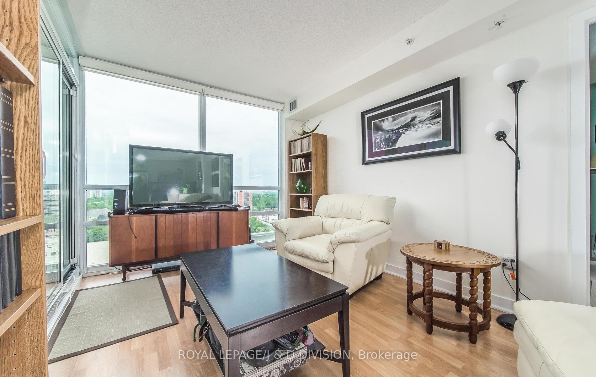 5740 Yonge Street Unit 1406 photo 5