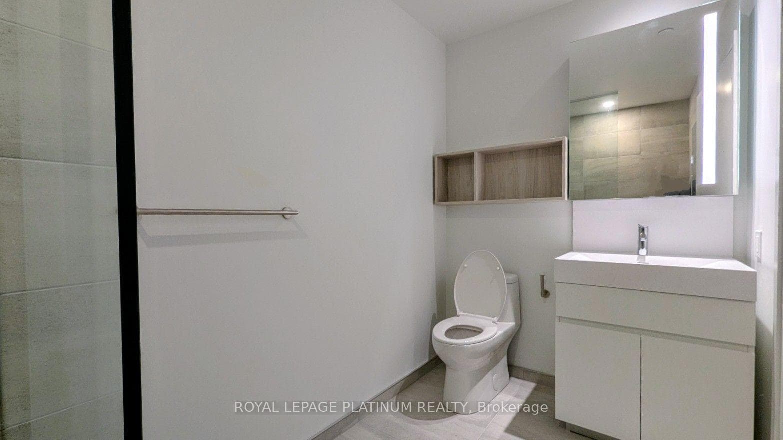 39 Mary Street Unit 806 photo 14