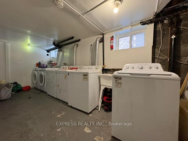 167 Highbourne Road Unit Main photo 26
