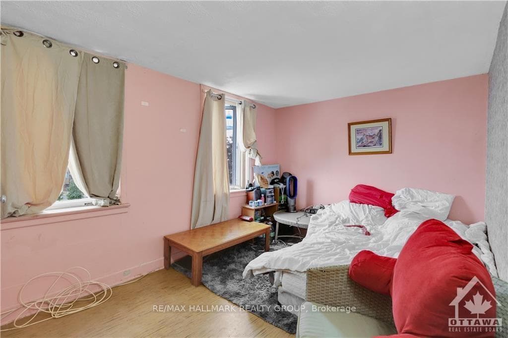 76 STONEHURST Avenue photo 23