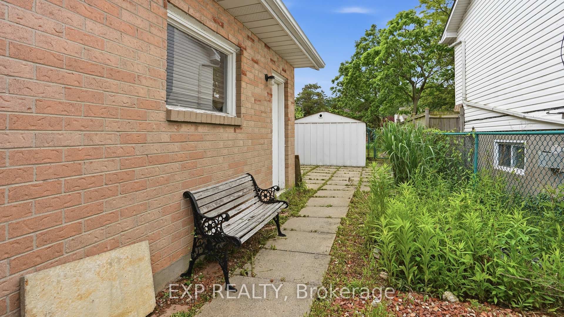 3722 Sussex Lane photo 38