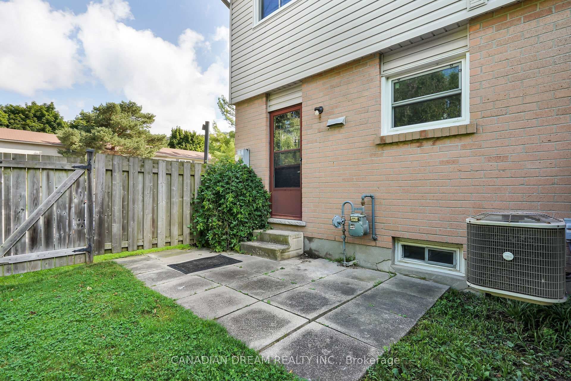 101 Highview Avenue Unit 18 photo 35