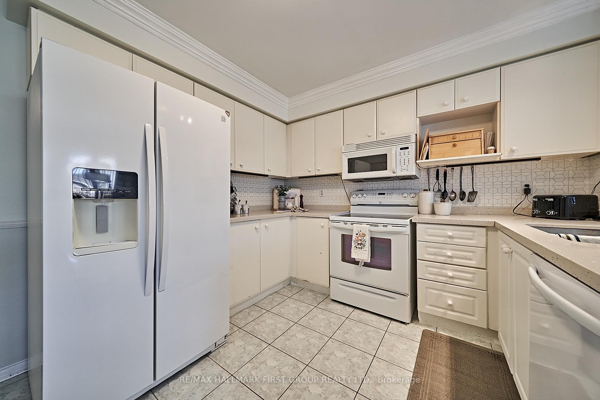 996 Deer Valley Drive photo 6