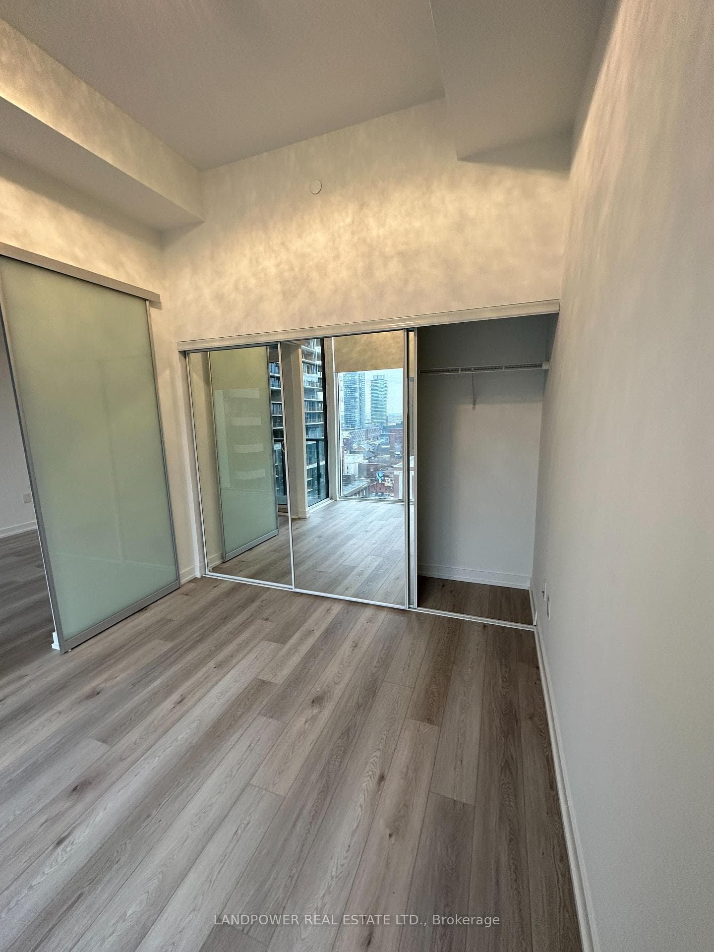 158 Front Street Unit 1312 photo 1