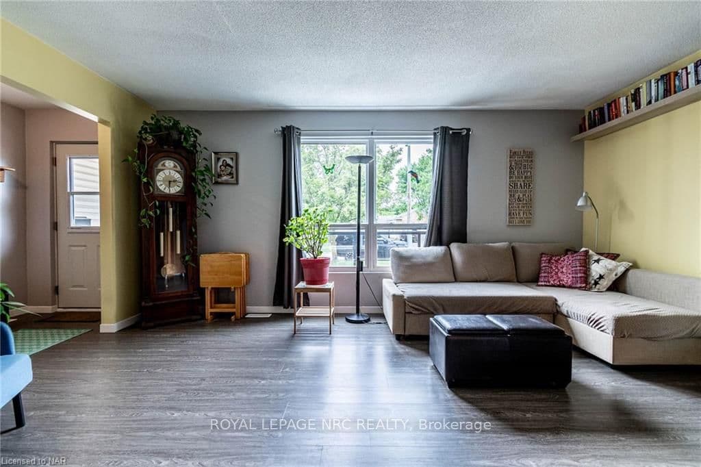84 CEDARVALE Crescent photo 9