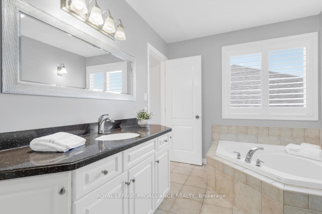 44 Britton Place photo 22