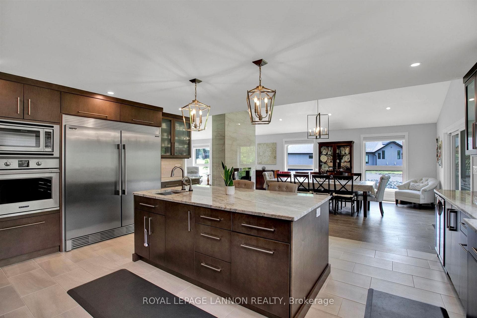 2075 Foothill Drive photo 6