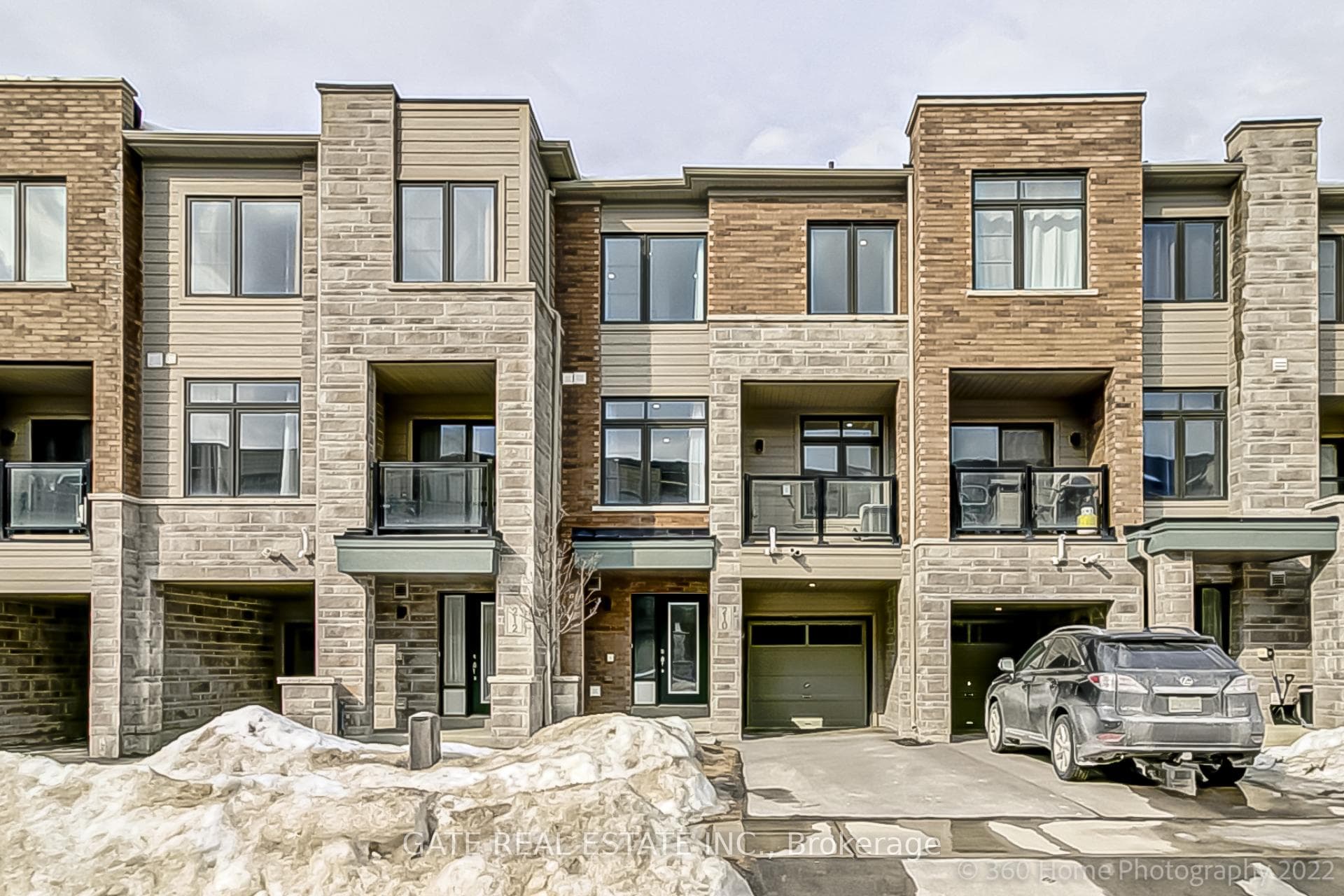 210 Vivant Street photo 1
