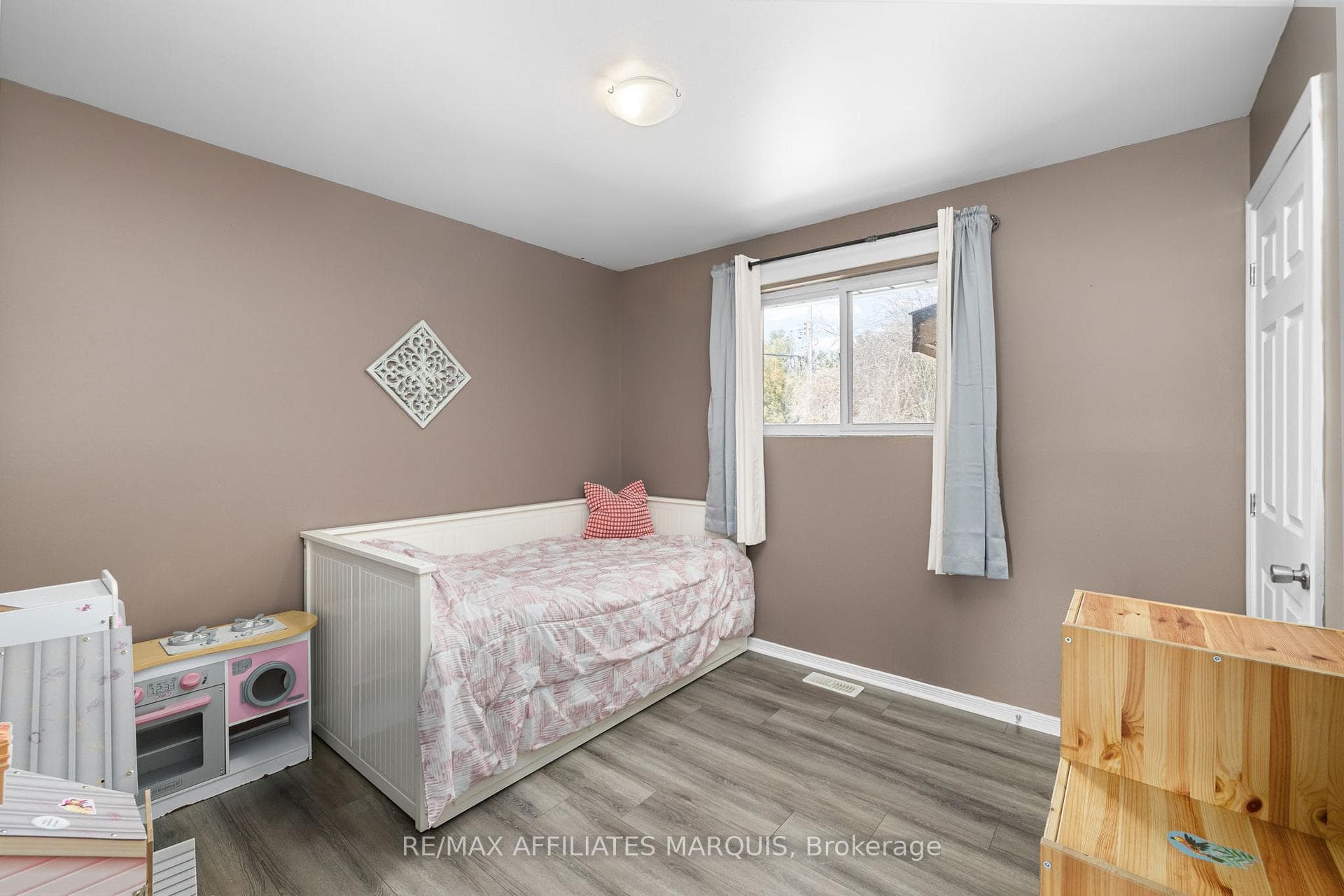 156 Duncan Street photo 21