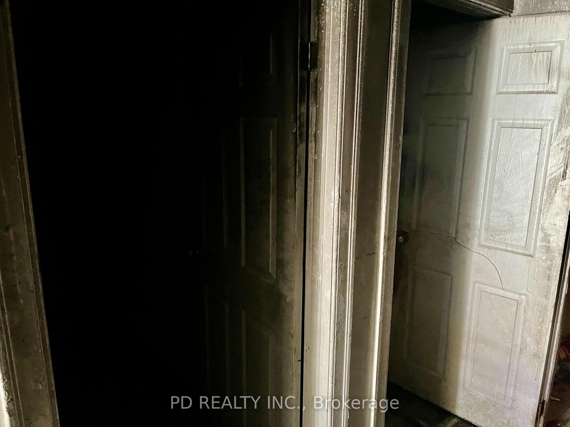 183 Normanhurst Avenue photo 18