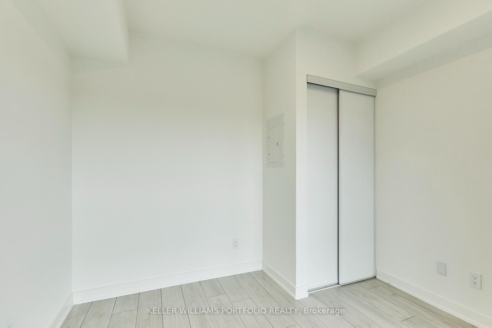 5 Lakeview Avenue Unit 520 photo 25