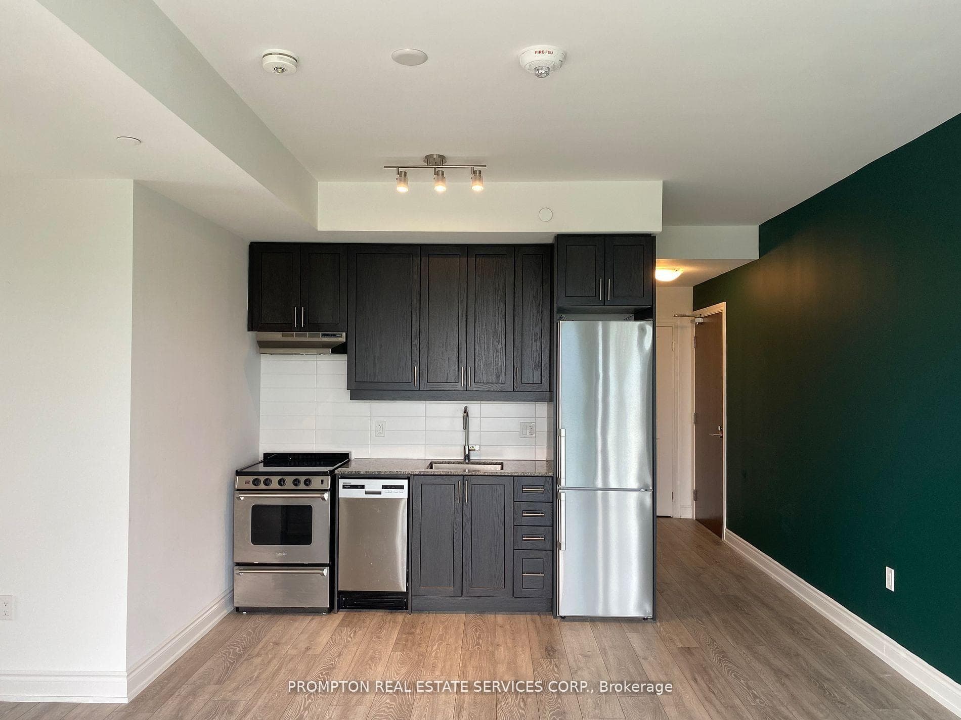 1050 Main Street Unit 1110 photo 9