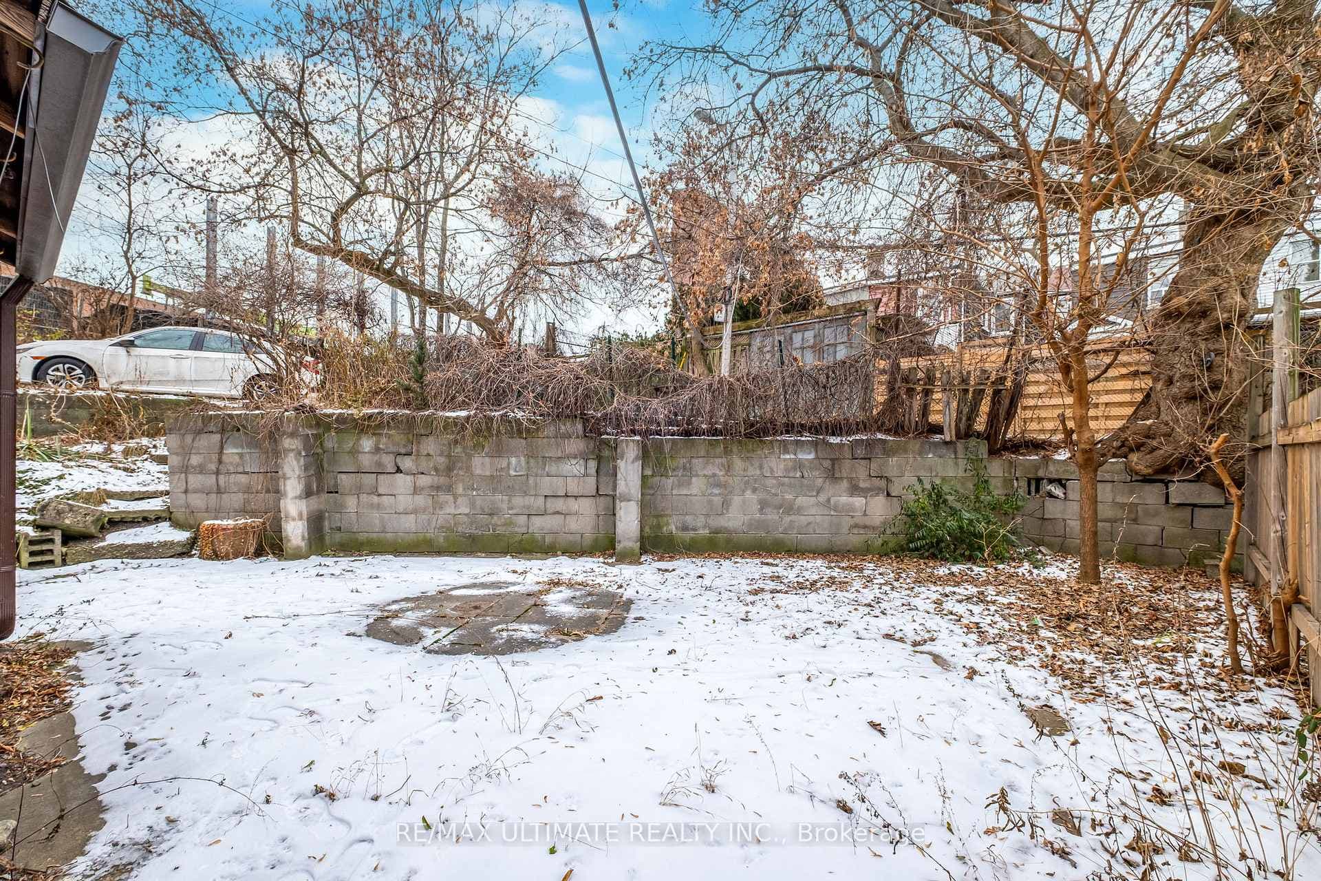 2 Egan Avenue photo 26