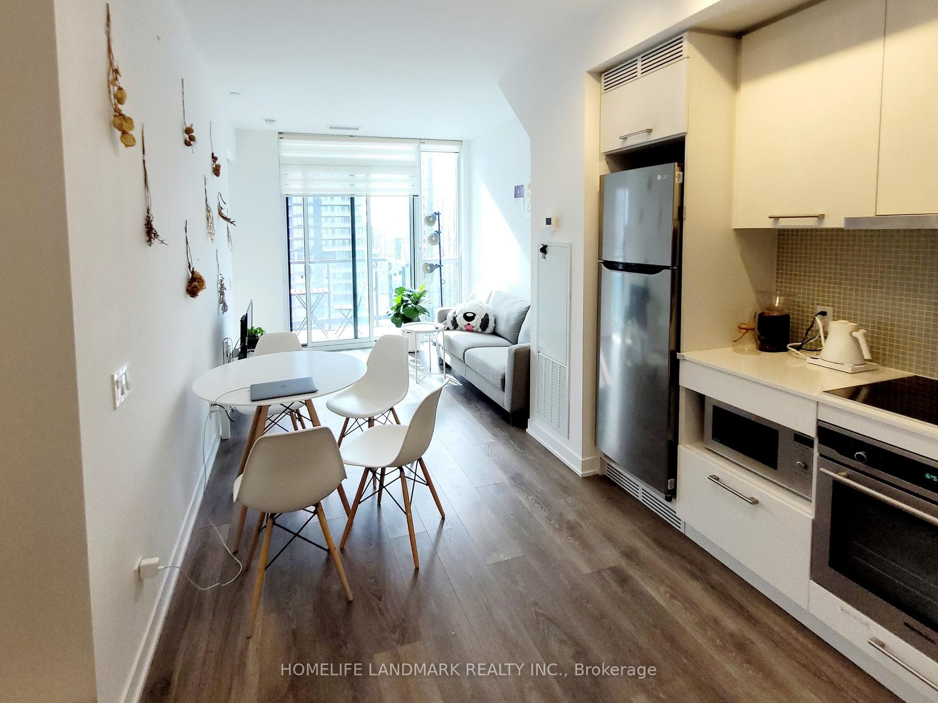 87 Peter Street Unit 2916 photo 1