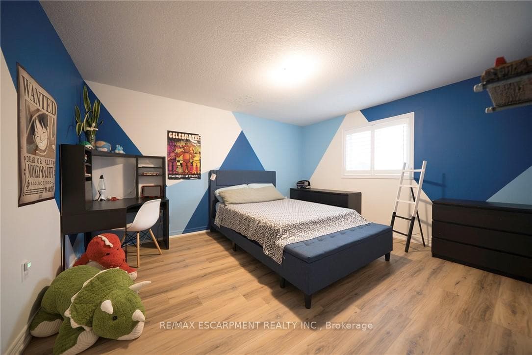 73 Eleanor Avenue photo 29