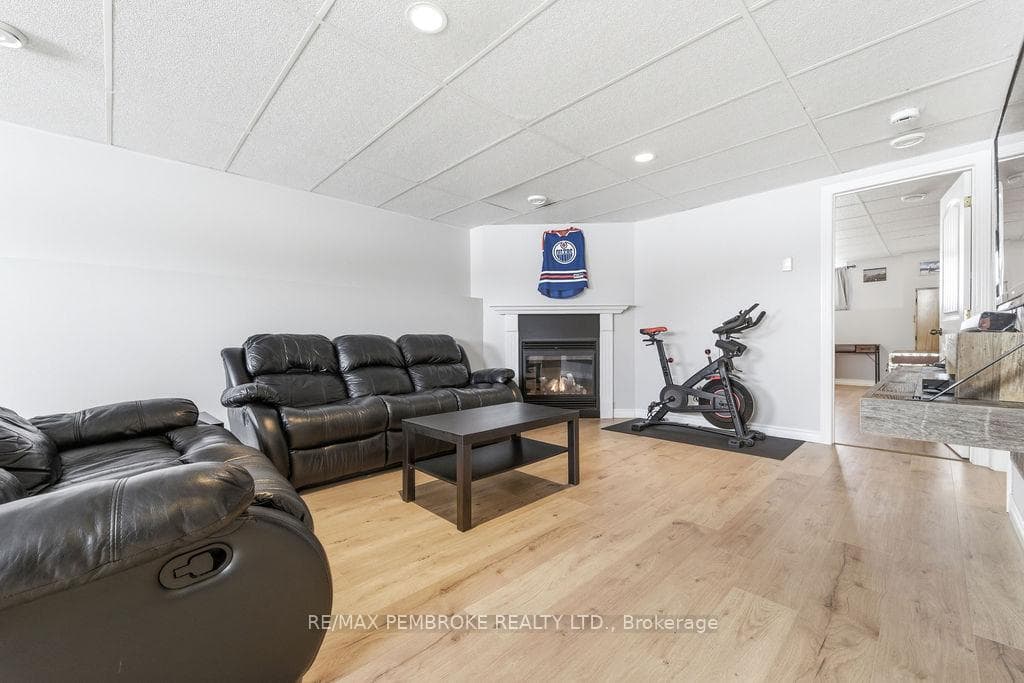 47 Highland Park Drive photo 30
