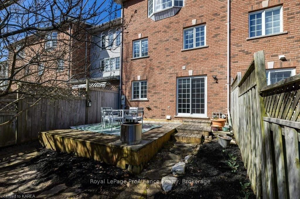 117 RIDEAU Street photo 43
