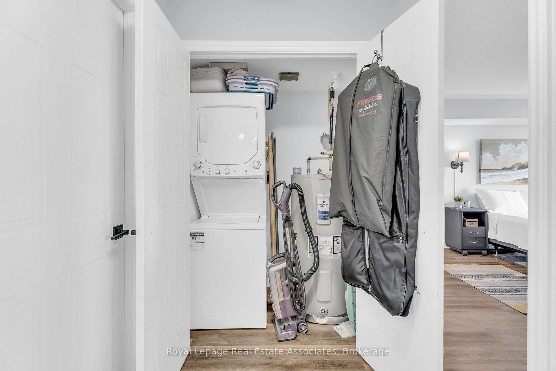 Ensuite Laundry