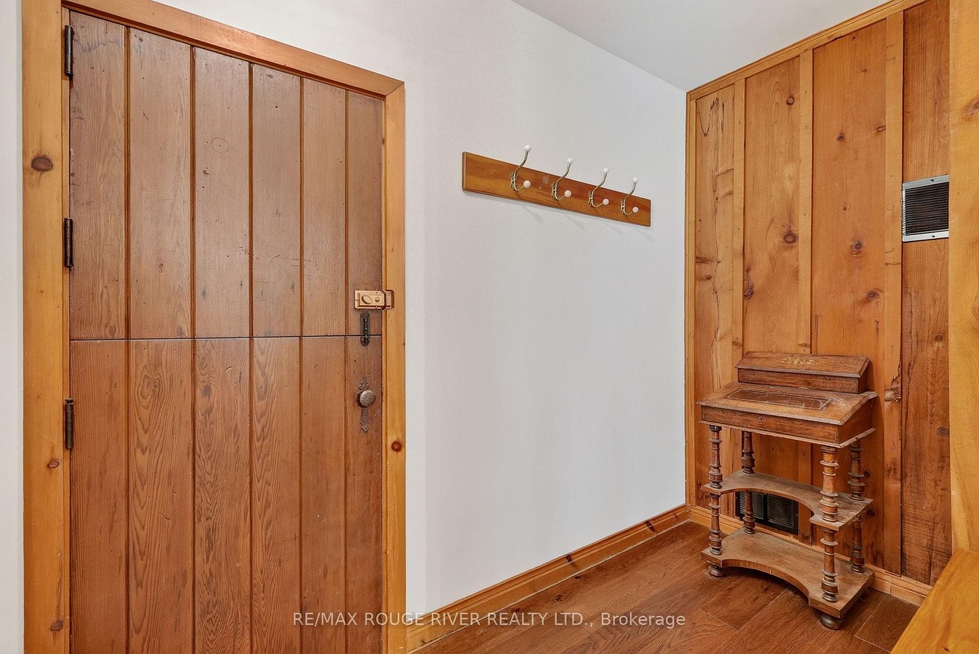 5100 Heaslip Lane photo 33