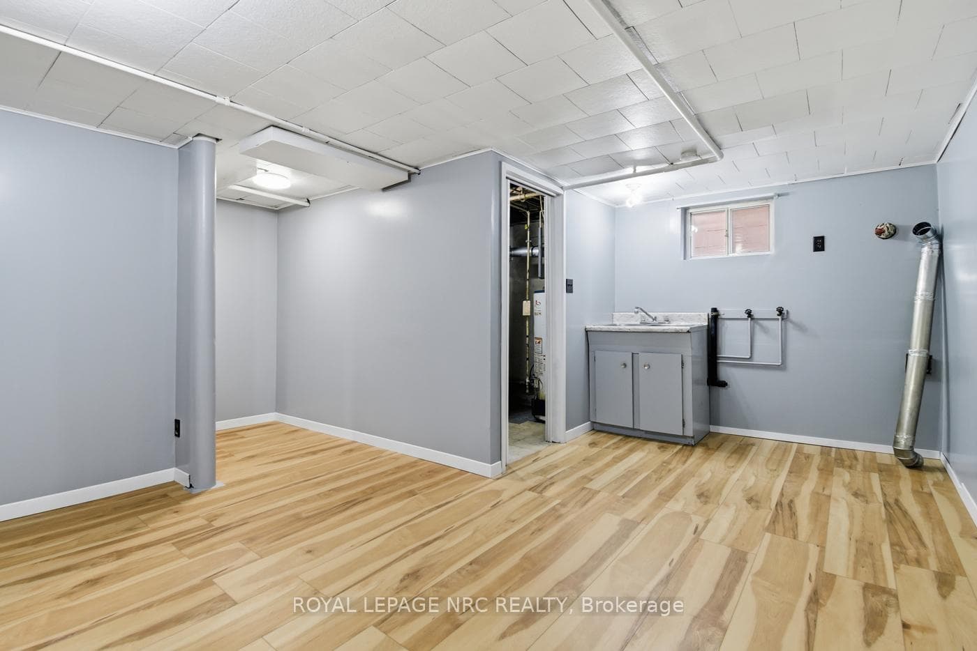 383 Bell Street photo 28