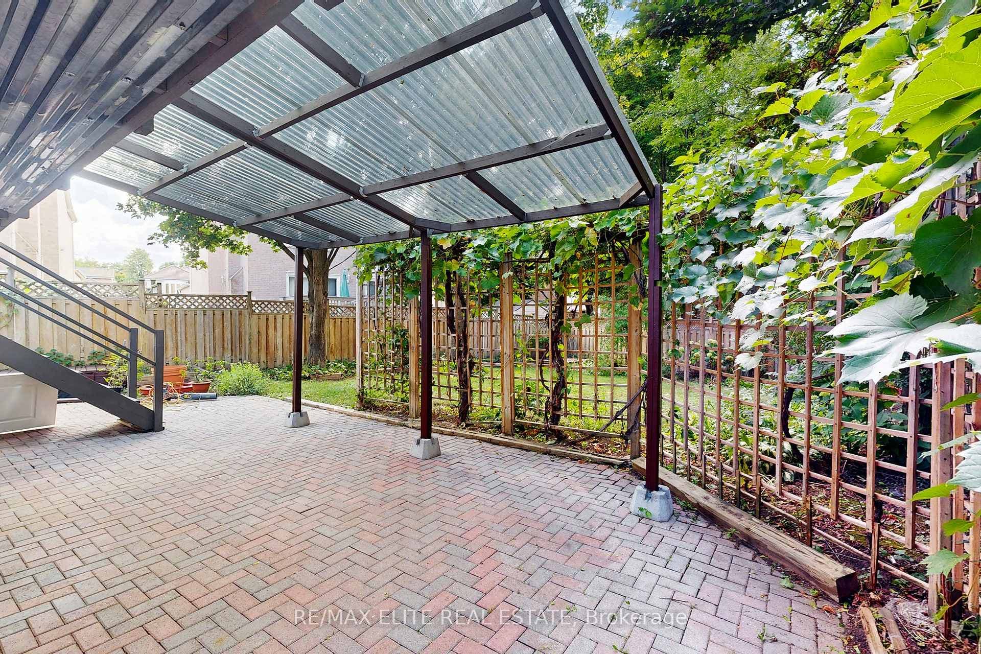 48 John Button Boulevard photo 25