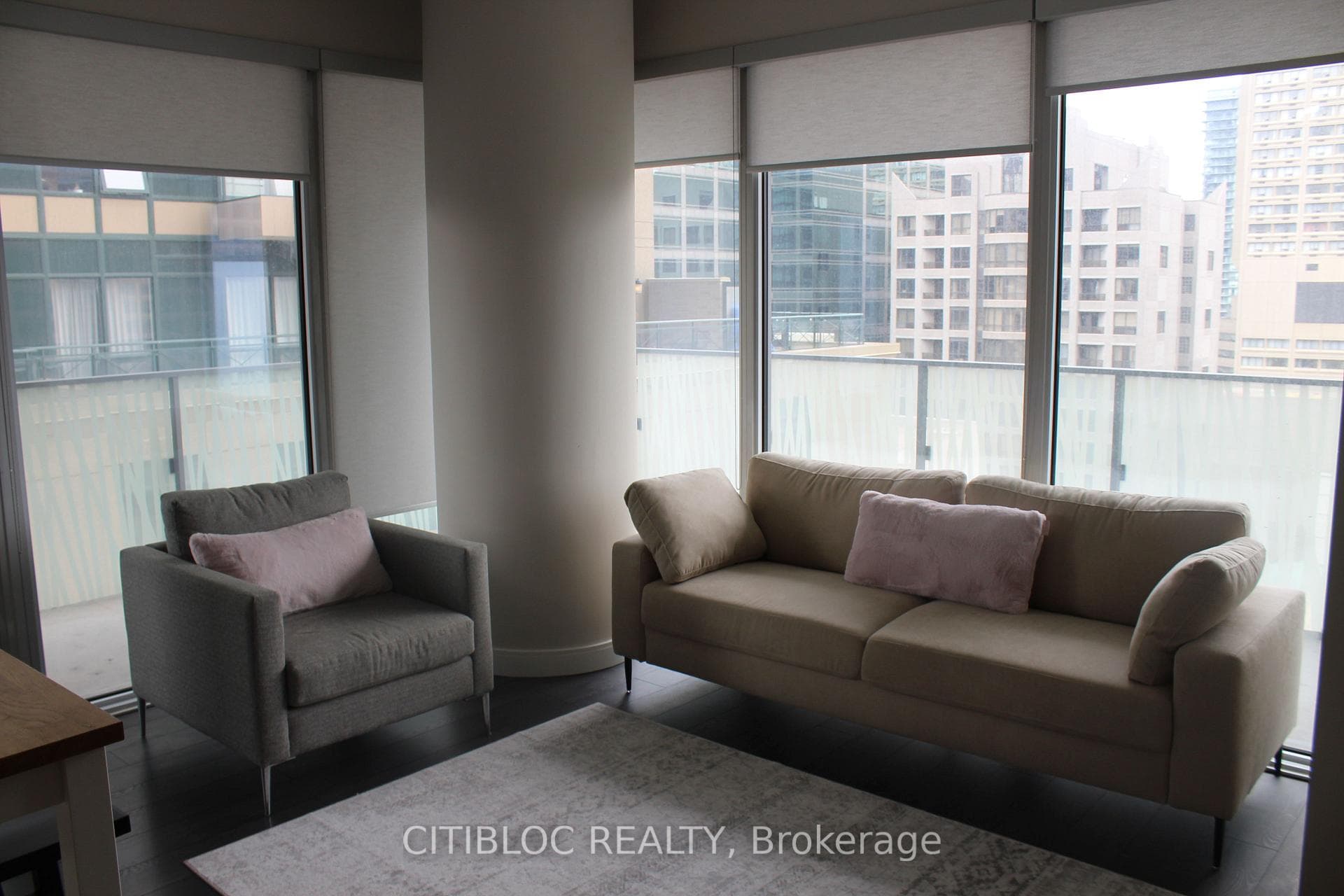 42 Charles Street Unit 1607 photo 4