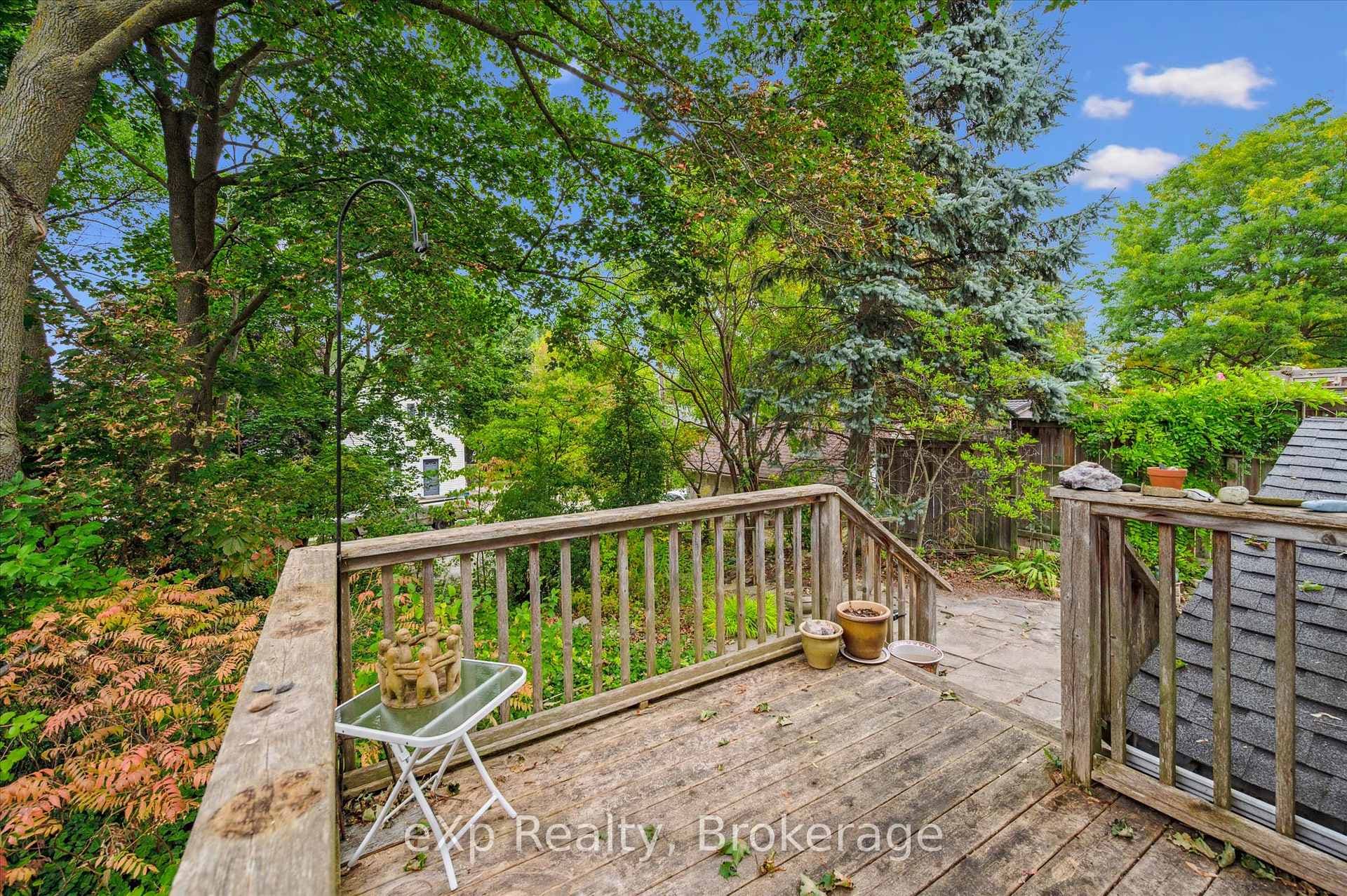 66 Manitoba Street photo 25
