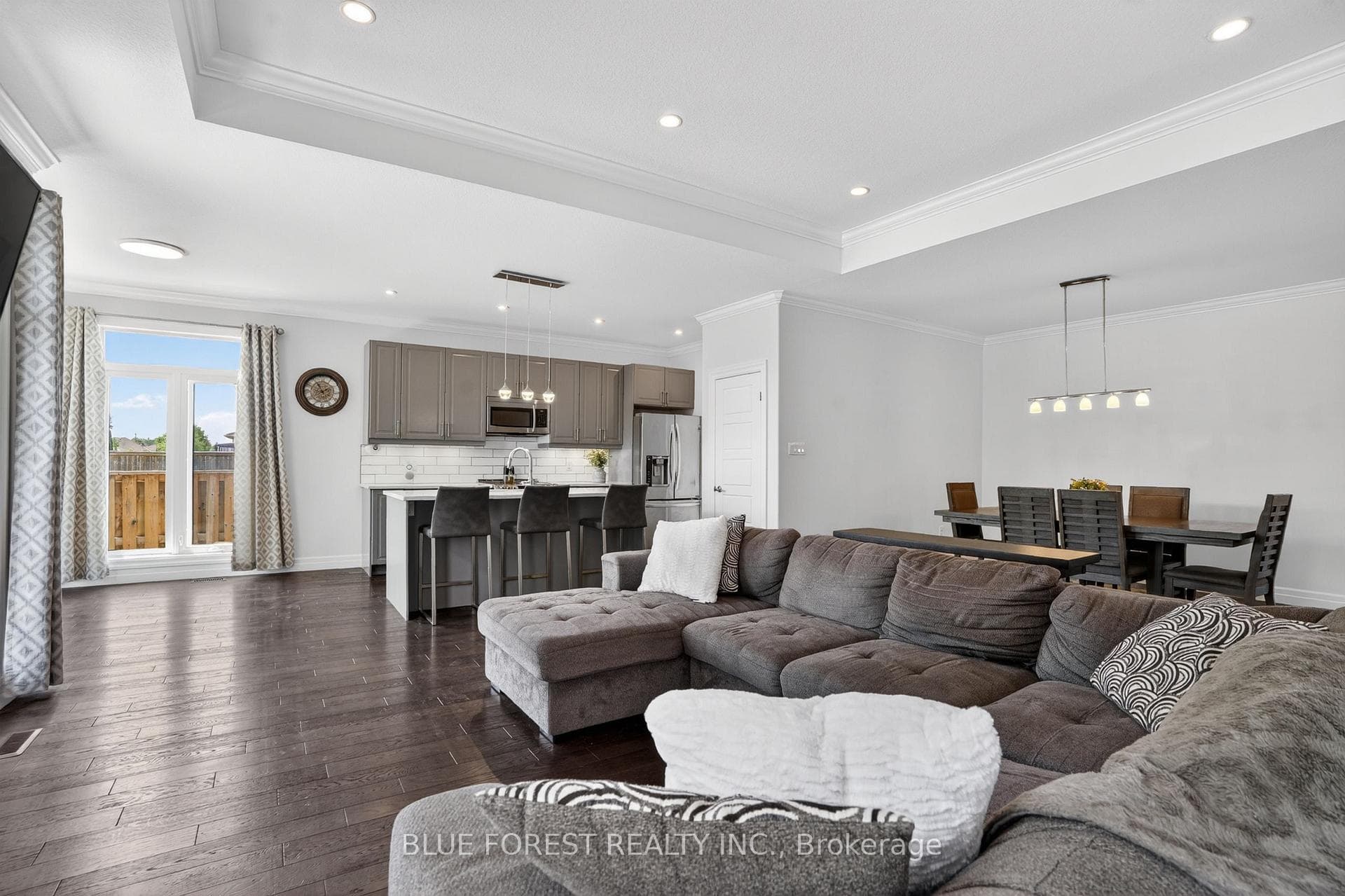 14 Thames Springs Crescent photo 8