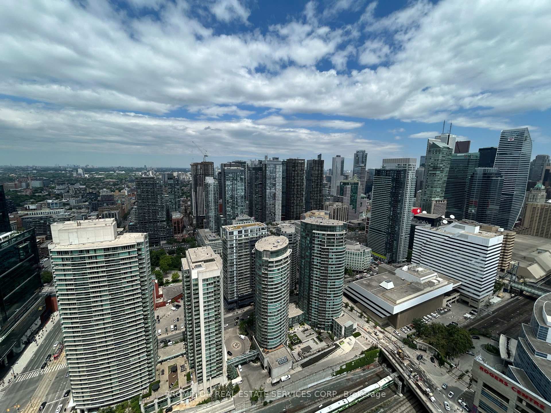 1 Concord Cityplace Way Unit 5212 photo 17