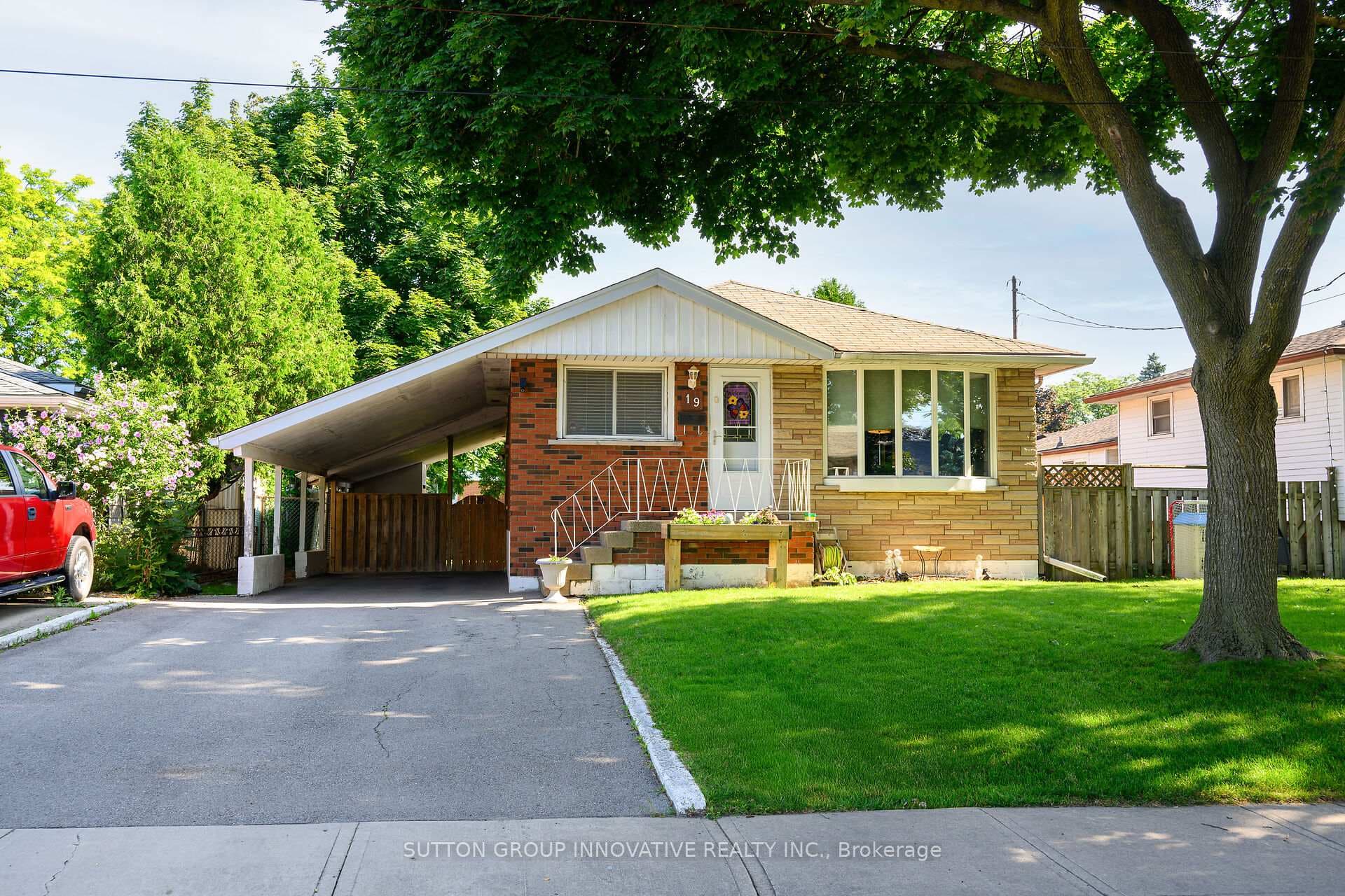 19 Gatineau Drive photo 6