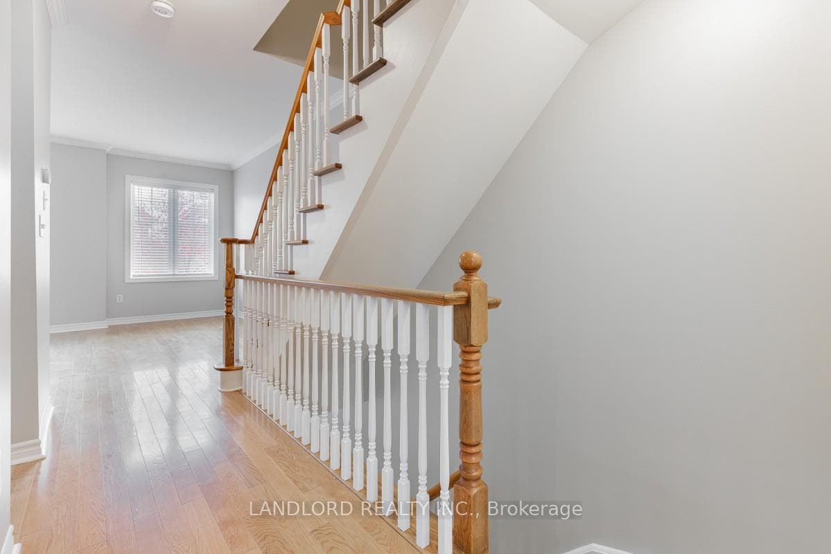 3071 Treadwells Drive Unit 3 photo 9